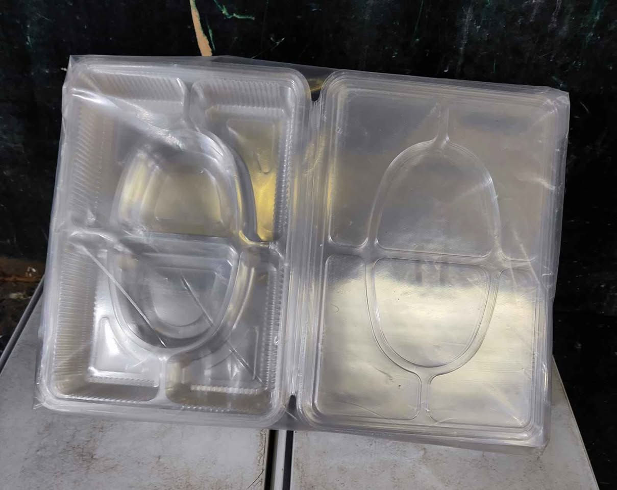 مرحبا من رخصه الادمنيه مجموعه مواعين سفري منوع للبيع وبأسعار مناسبه للتواصل خاص او واتساب *********** بغداد, العراق
