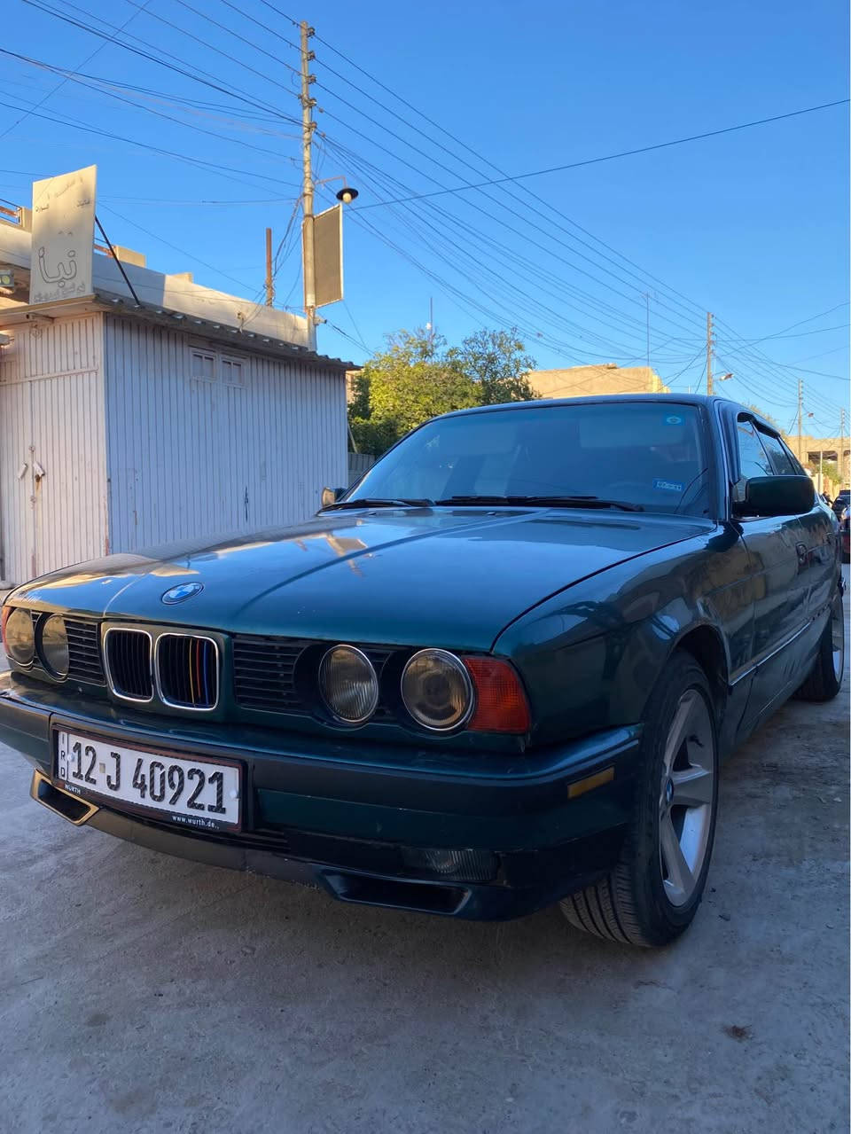 بي ام محرك 520 كير عادي رقم نينوى سنويه 2030 باسمي 
للبيع 40 وبيها مجال 
للتواصل *********** موصل, نينوى
