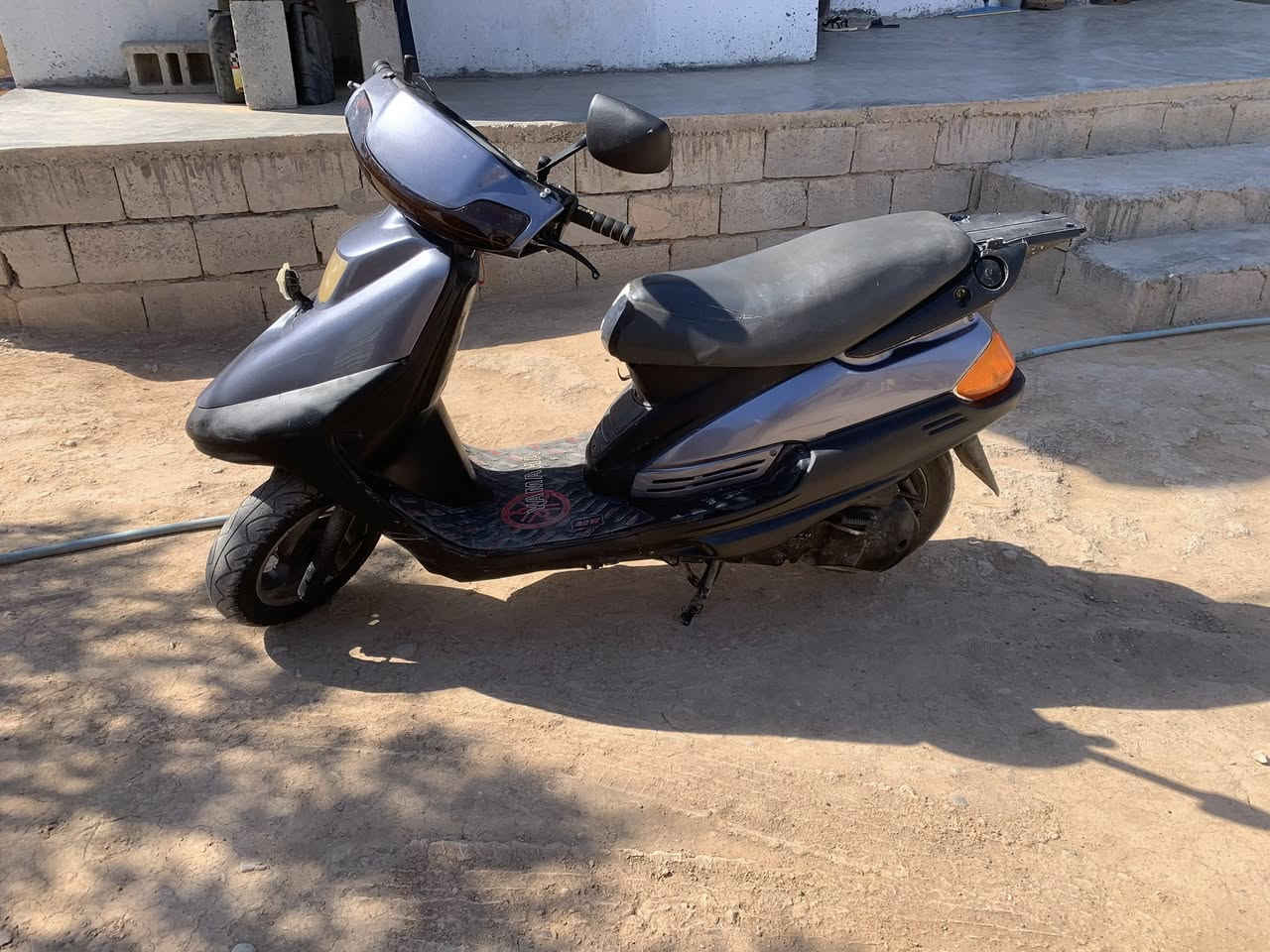 سلام عليكم دراجه البيع فضائي جديد سعر ٥٠٠ وشراي يتصل ***********
