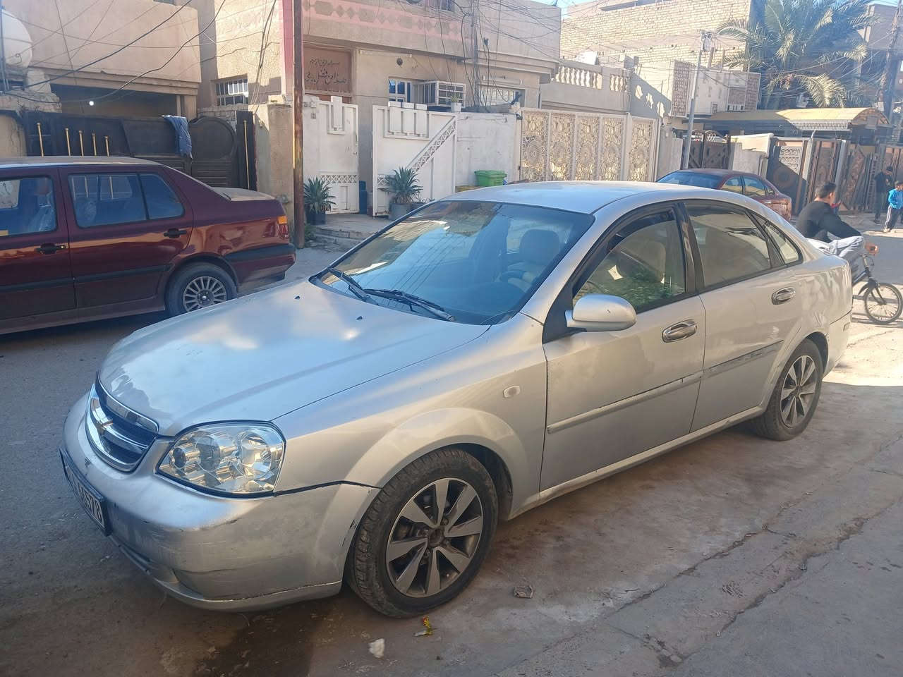 السلام عليكم فورنزه موديل ٢٠٠٧ السعر ٥٥ ورقه بسمي سيارة حلوة جاهزة صدر كير محرك مكاني تقاطع درويش ***********
