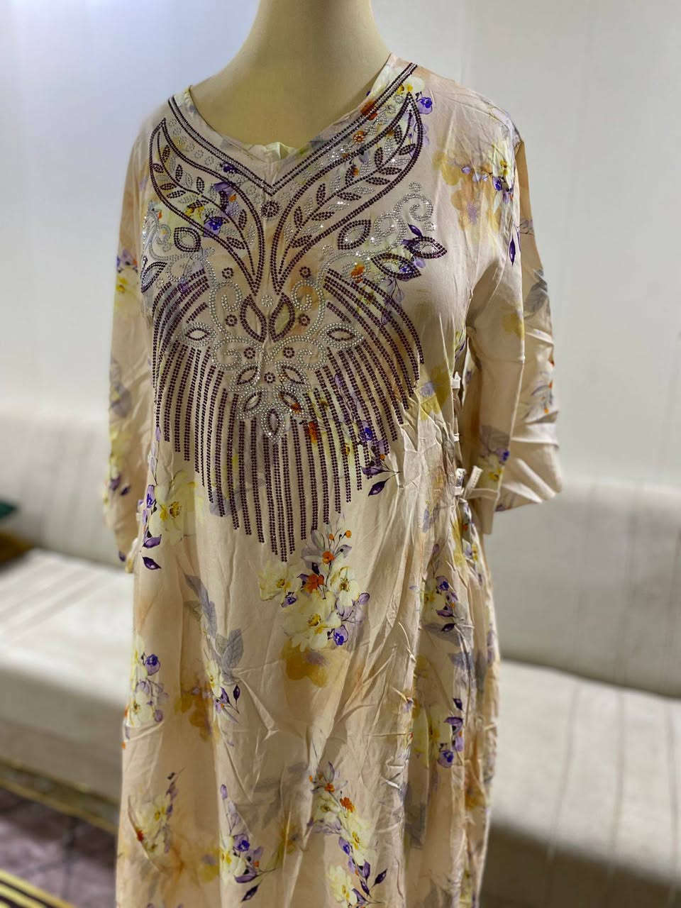 ملابس نسائية باسعار مناسبة الاستفسار خاص او الاتصال على ***********
