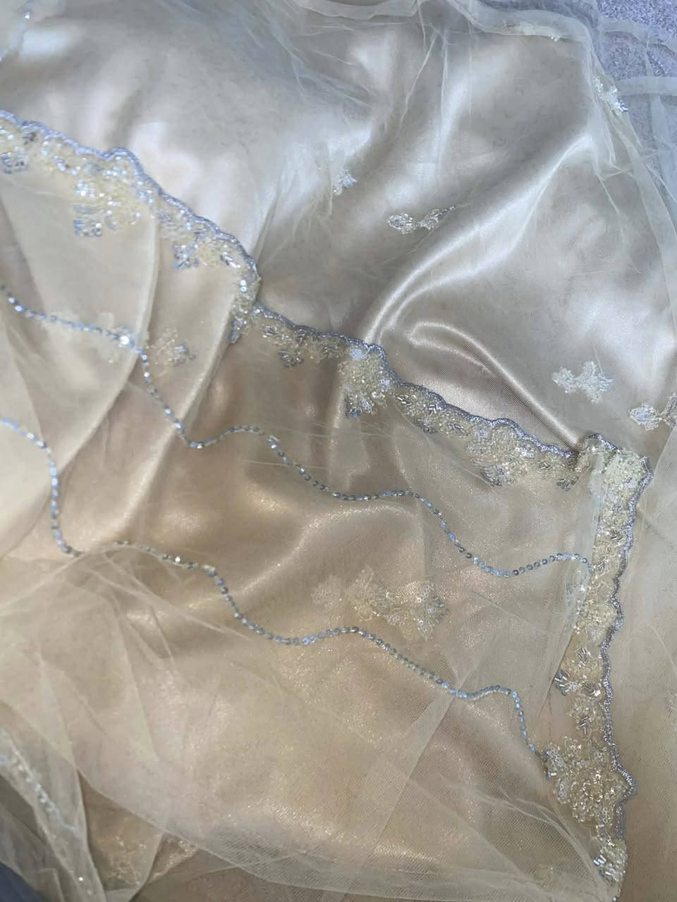 جل کوردی لەبەر نەکراو تازە لای خەیات هینراوەتەوە تا باڵای ١٧٥ و کئش 85 کیلۆ دەبیت  دەربەندیخان ٤٥ هەزار


**إذا كنت صاحب هذا الإعلان وتريد حذفه لأي سبب، رجاءا أرسل رسالة إلى الدعم الفني**