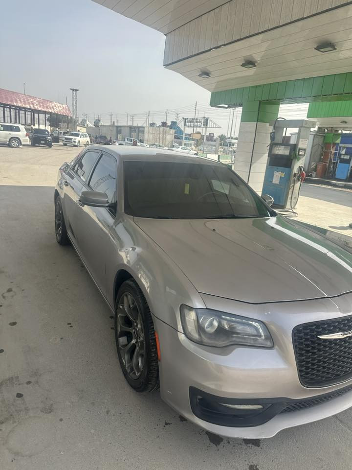 السلام عليكم 

بيع فقط بدون مراوس 
اوباما 2016 ادوات 6 سلندر محرك 3600 كفالة سرقة وانتربل داخله سياحة وارد كندي 🇨🇦 بدون حادث بيها رشات صبغ فقط ضمان كير مكينة شاصي فول مواصفات ماعدا الفتحة السعر 110 وبيها مجال بسيط مكان السيارة البصرة الزبيرالشراي يتصل ***********
