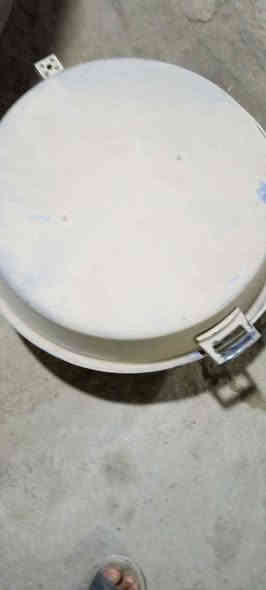 السلام عليكم ورحمة الله وبركاته طباخ أربعة عيون سعره 60اوفرن بيه شغل ع فحص اوفن سعره 40مستعمل قليل ثلاجه كريازي مصريه سعرها 100 تنور كهربائي شغل سعره    25,فافون الاستفساره ع رقم ***********
