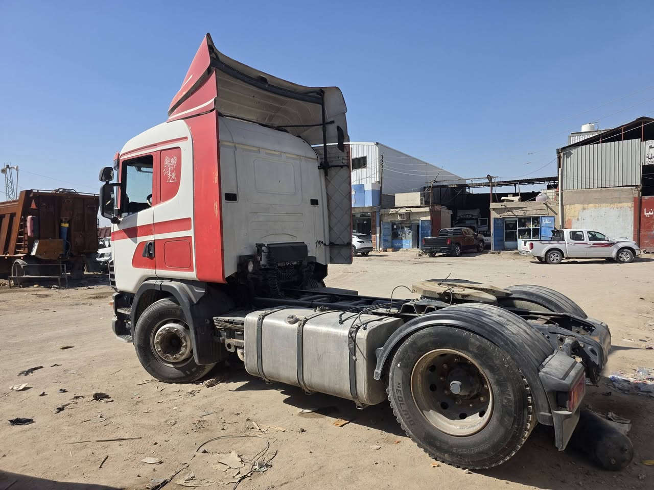 م عليكم سكانيه مديل 2000سياره جاهزه العمل سنويه جديده بسمي سعر 175$$***********
