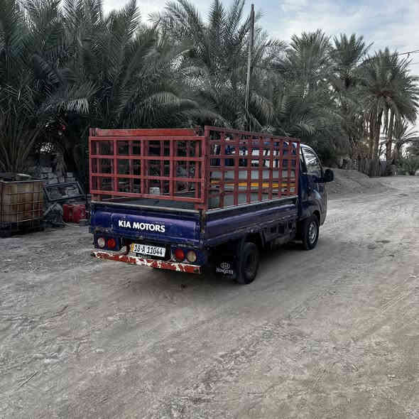 سلام عليكم للبيع كيه حمل 3000
موديل 2007 محرك كرنفال مشروط لا تنقيص ولا تبخير مكفول 
تخم تاير كير اكسن شركه رقم بابل سنويه لل 2030
بسمي كهربائيّة كامل 
سعر 83 او بيه مجال قليل 
مكاني نجف عباسيه 
***********
