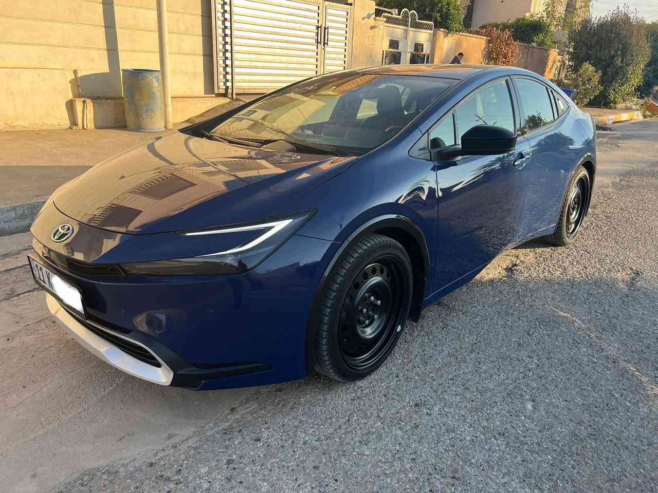 تويوتا بريوس هايبرد وارد امريكي وياباني اصل موديل ٢٠٢٣ ماشيه ٢٧٠٠٠ كيلو ضرر دعاميه فقط بدون دواخل او صبغ او ايرباك او بارد او تبديل فئة XLE رقم بغداد تحويل مباشر سعرها ١٧٥$ وبيها مجال اتصال ***********
