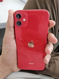 ايفون ١١ • ذاكرة ١٢٧ • بطارية ٧٠