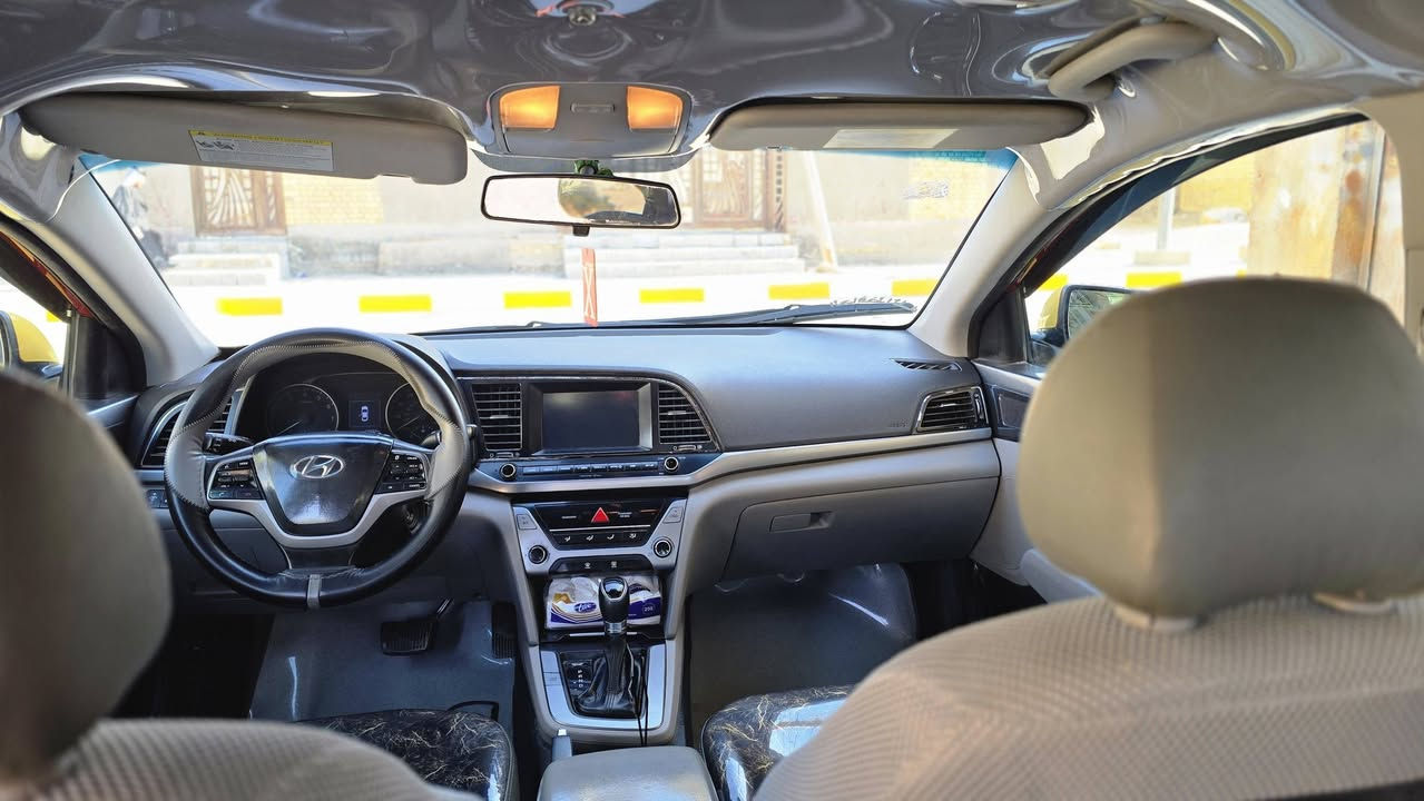 النترا 2018
مكينه خير من الله 
كير صار شهر من شاده 
وحداديه خير من الله محرك 2000 
تبريد ثلج 
منظومة غاز جديده 
دوشمه جديدي
تخم تاير جديد 
ضربته جاملغ وبنيد مبدلات الباقي ليبل واحد 
هزه جديده أرقامه الدوليه باقي بس استلام راعي السياره بالديوانيه
السعر 120 وبيه مجال مكان السياره ناصريه
*********** اتصال
*********** واتساب
