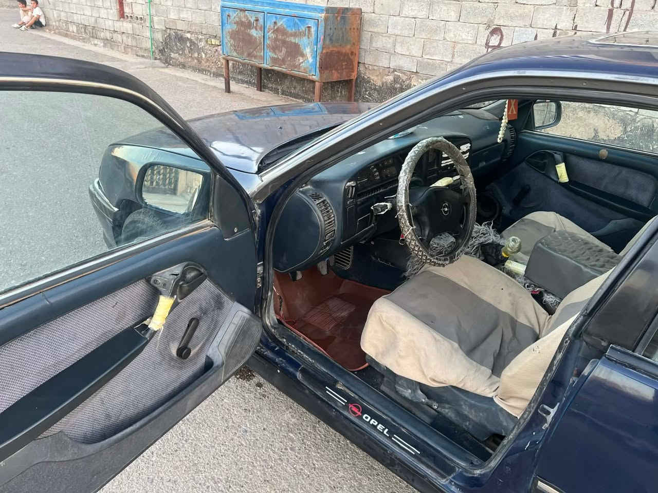 عارضها ب 29$ وبيها مجال.
مكاني :الانبار خالديه قرب مستشفى الرشيد.

السلام عليكم اوبل اوميكه موديل 1991 رقم انبار انكليزي كير عادي محرك 2000 سنويه لل 2031 تحويل مباشر محرك وكير واكسل خير من الله غرفتها نضيفه وحلوه .


**إذا كنت صاحب هذا الإعلان وتريد حذفه لأي سبب، رجاءا أرسل رسالة إلى الدعم الفني**