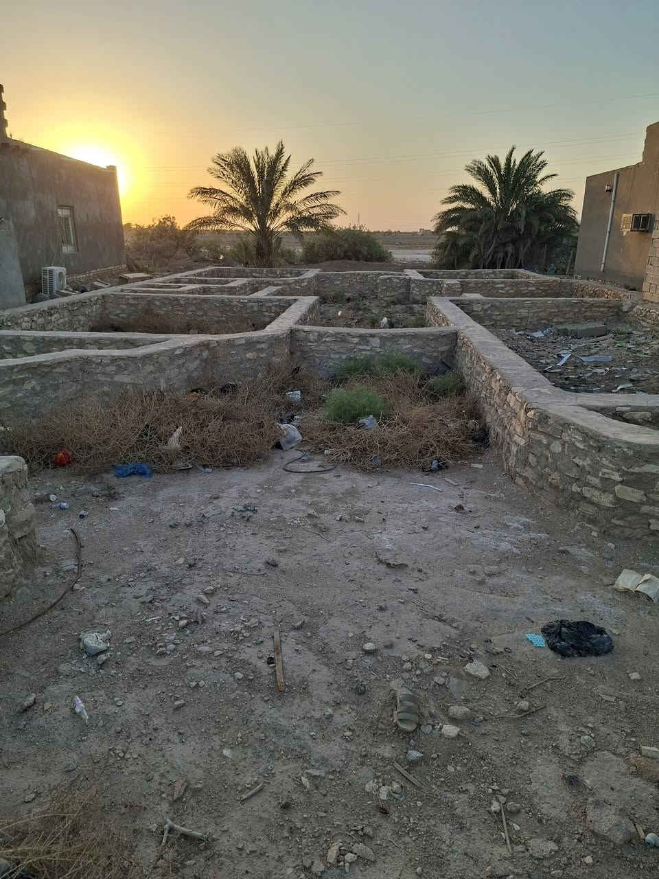 إعلان ………..٦٠٠

للبيع قطعة زراعية 

يوجد فيها بناء أساس حجر خريطة بيت كاملة

مساحة ٦٠٠م شارع خاص بالقطعة حصرآ وقرار كامل تبليط 

واجها ١٥م ونزال ٤٠م تبعد عن الشارع العام ٧٠م فقط

موقع تجاري وأستراتيجي

العنوان خلف معلق قطار ال معالي طريق مصفى النفط 

على شارع عام السايدين 

وجميع الخدمات متوفرة 

السعر الكلي 45 مليون

للاستفسار أتصال على الرقم

***********
