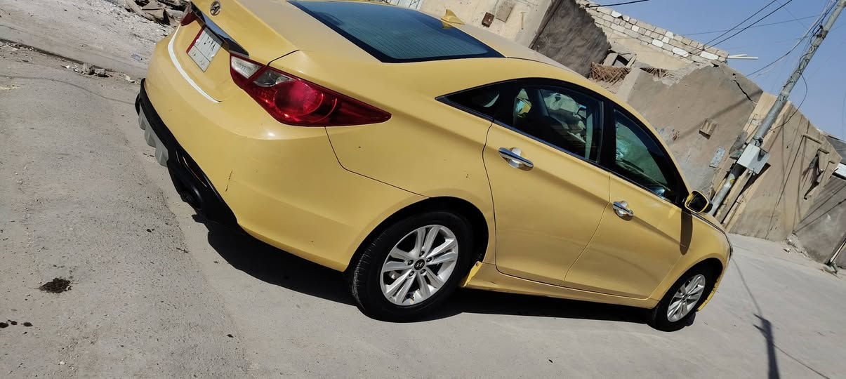 سلام عليكم سونات البيع مضلع موديل 12 سيارة سنويه منتهى صالي شهر  جاهز فول مواصفات بصمه وفتح بل قماره  مكينه وكير جديد توني شدهن حادث بنيد وجاملغ بدون داخل رقم ذي قار راعيه بل يم بل ناصريه مركز يريد تحويل شراط مكانه الناصريه مركز هاذ رقم *********** سعر 92 بيه مجال
