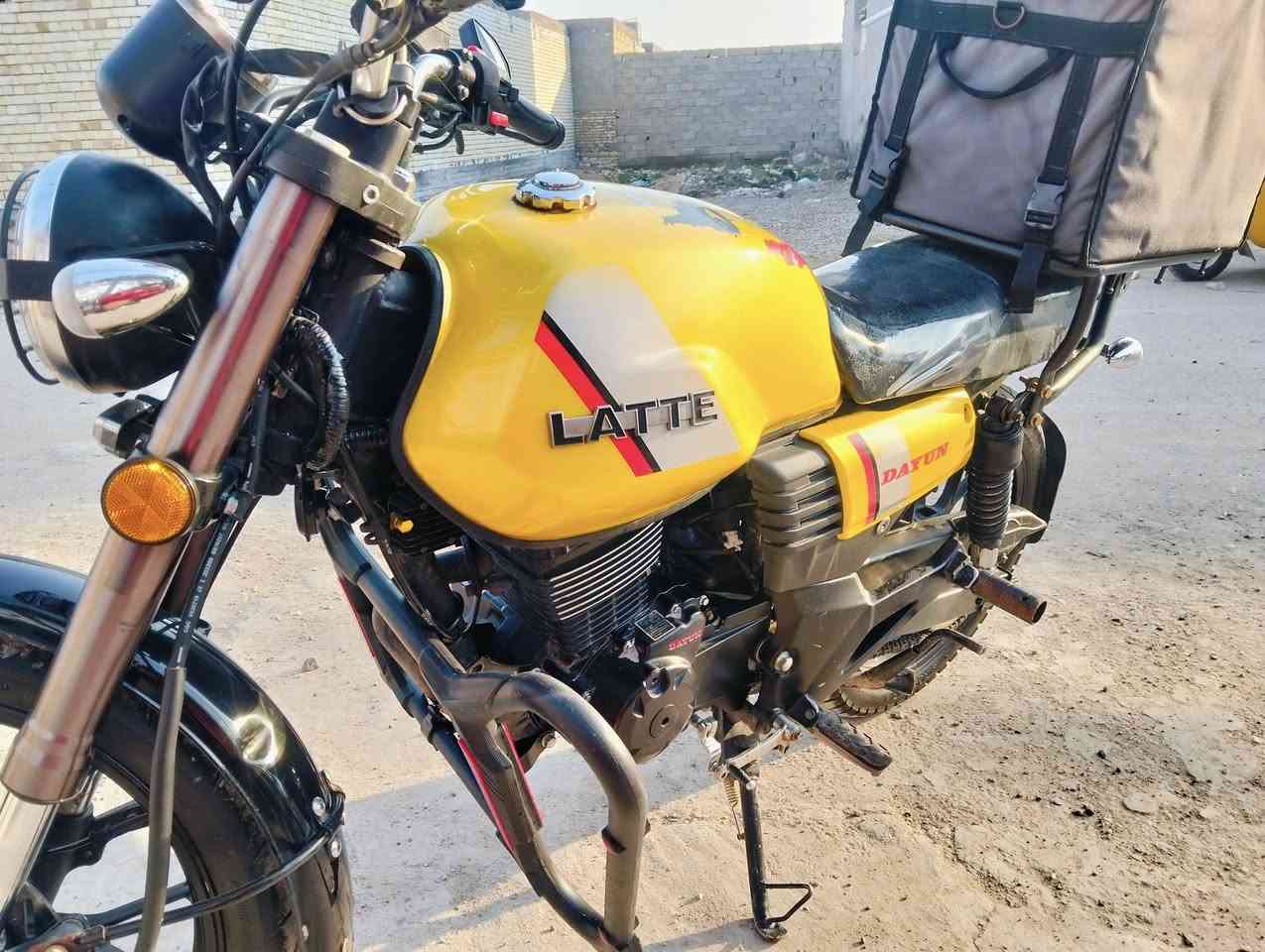 للبيع موديل 23 ماشيه 12 الف مكفوله من كلشي الدراجه مكاني بغداد الحسينيه مال راشديه شراي اتصل وتدلل *********** ملاحضه الجامه الكدام مفتوحه
