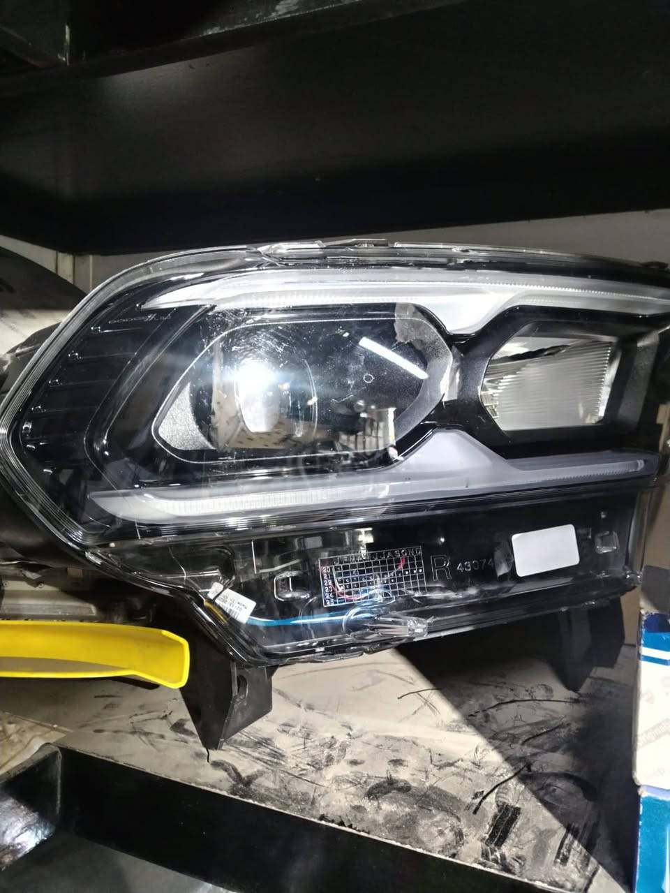 السلام عليكم 
عندي لايتات دورنكو موديل 2025
لايتات جدد 
مابيهن لأفطر ولازلغ 
والسعر مناسب
للاتصال /***********
