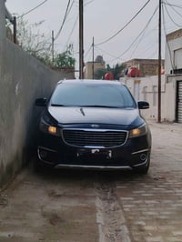 للبيع كيا سيدونه موديل 2018 وارد امريكي ضربته جاملغ وبنيد وباقي مكفول ...