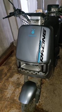 للبيع 6 بطاريات نضامR رجوع للخلف نضافة فول مستخدم 6 اشهر كلشي بي شغال ...