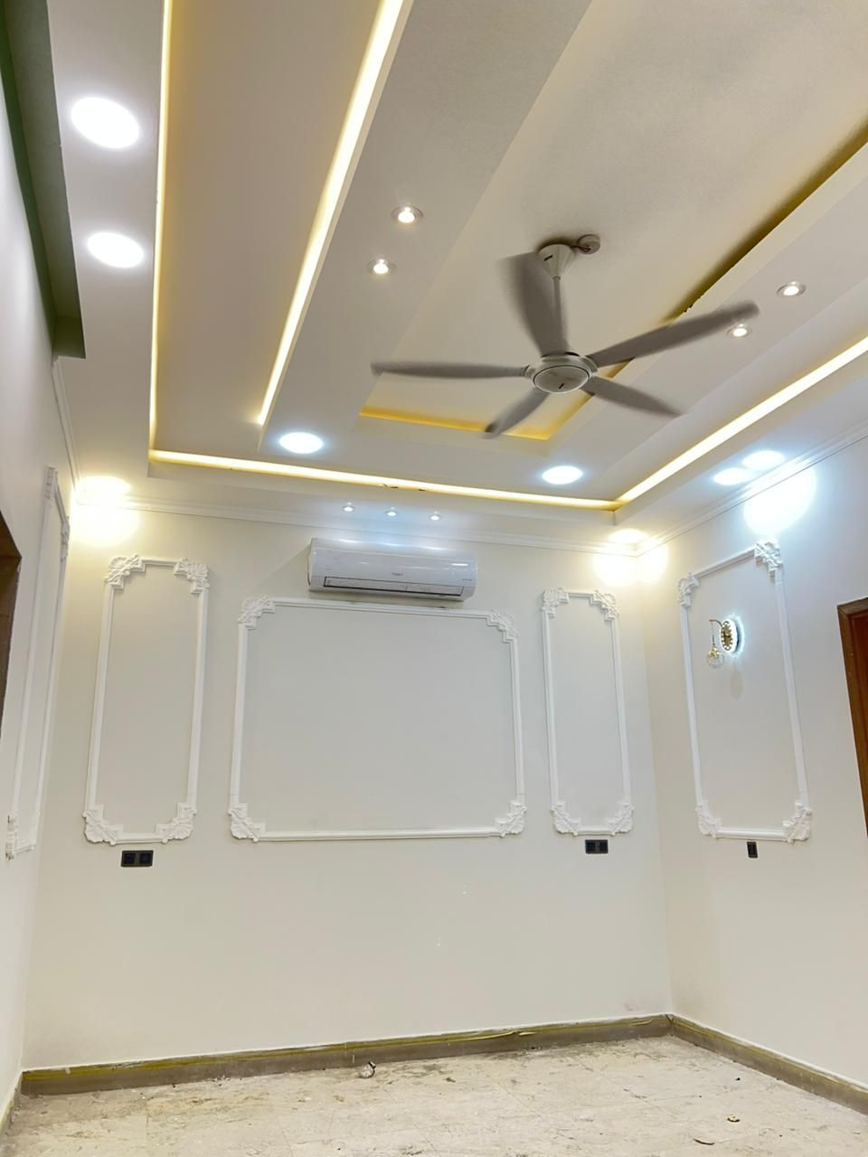 السلام عليكم خلفه متفرغ لعمل كافه الاصباغ  وترميم المنازل  للاستفسار مراسله الحساب او الاتصال ***********
