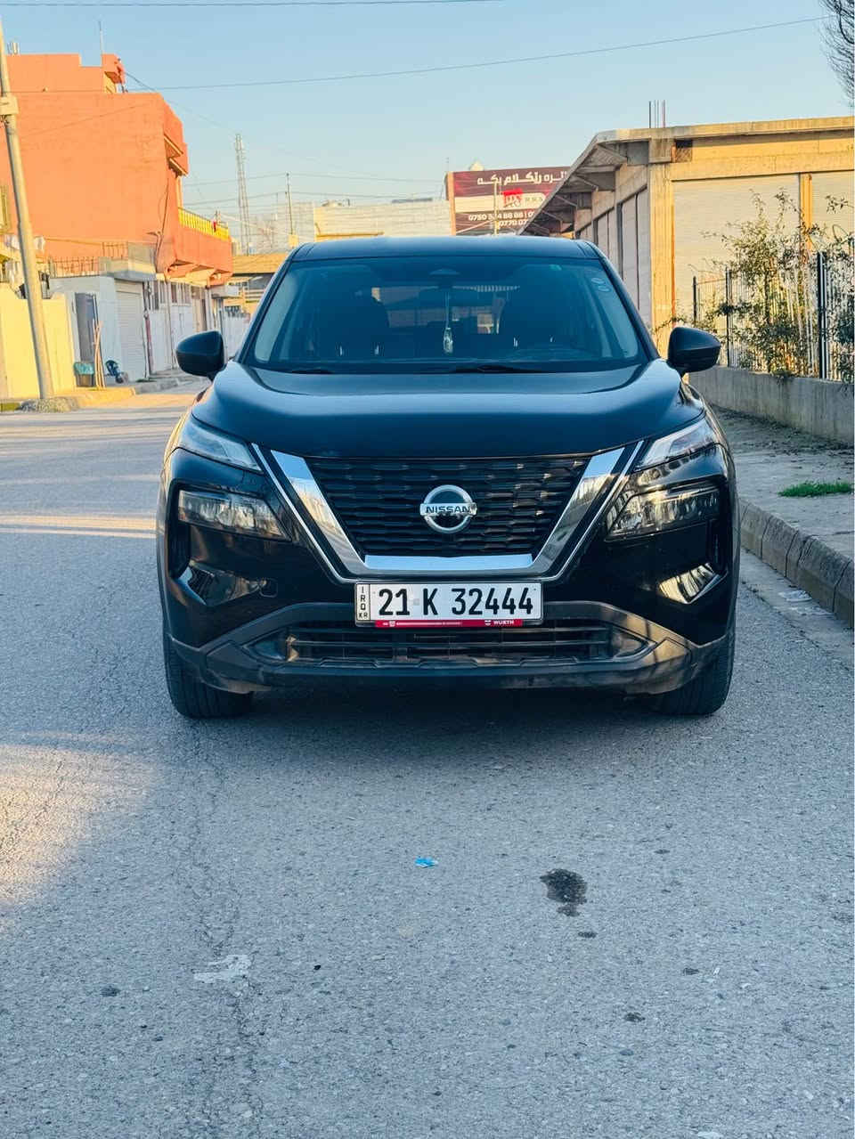 Nissan rogue 2021 S
سەیارەکە نمونەیە لە جوانی دا لە شەریکەوە دو دەستە سفر 
بێ بۆیاخ نوکە دەرزی پێوە نیە
٥١ هەزار رۆشتوە
لۆک لۆکە سەیارەکە 
قوپێک بە بۆنیتی وەیە دەستکاری نەکراوە لە رسمەکان دا دیارە 
سەیارەکە ماڵی دوستە
***********
*********** بشدار, السليمانية
