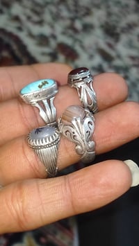 متاح اربع محابس فضه  عقيق يماني وجزع يماني ورضوي كلهن قديمات واصليات  ...