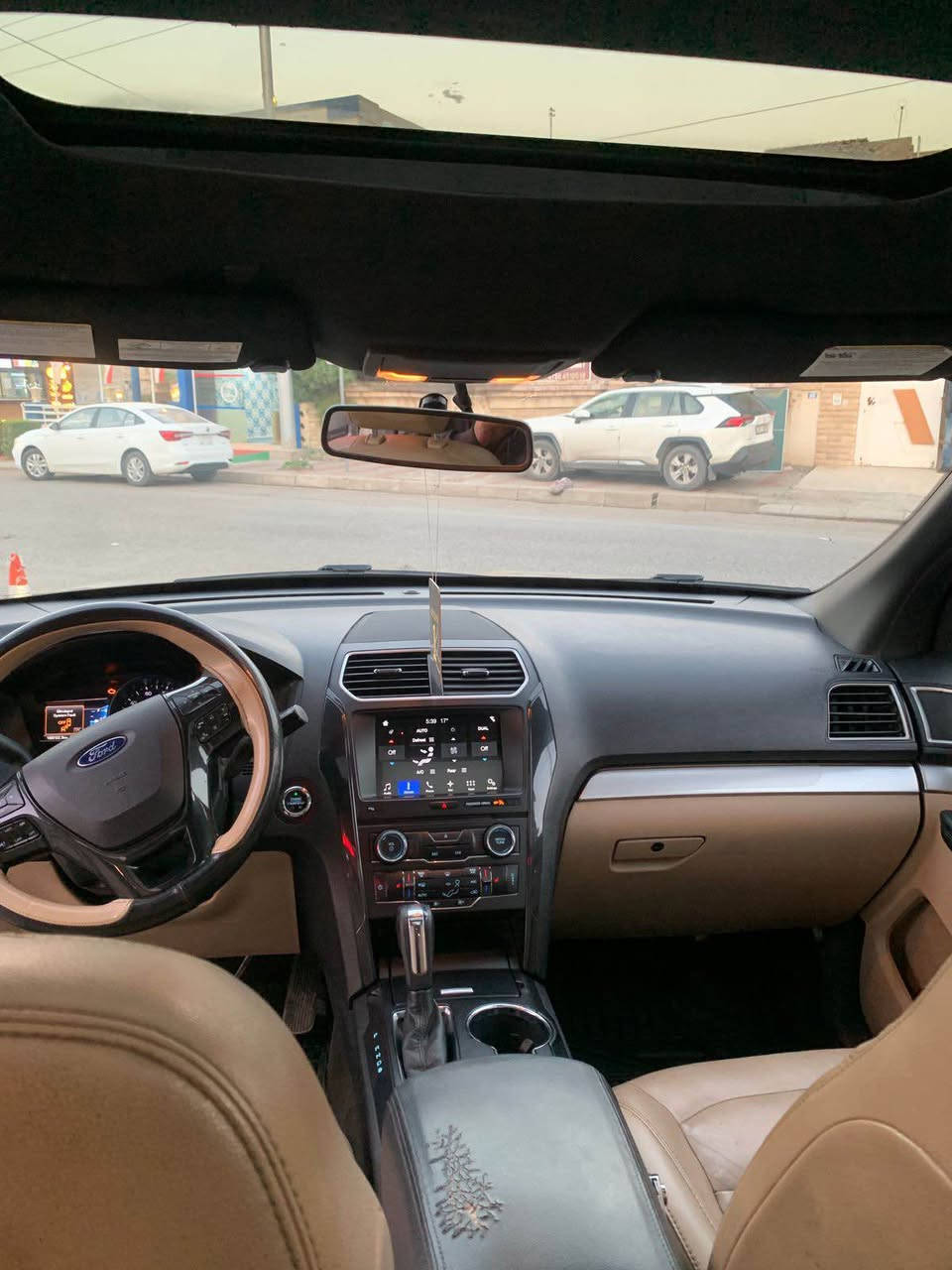 كوردي عربي 

فۆرد ئیکسبلۆوەر 2017 
ئەمریکی فوول مواسفات 
مەکینە 6 پستن کرایتەوە 
ڕەقەم و سەنەوی نوێیە 
ڕۆیشتن 110 هەزار میل 
بۆنیت و سندوق سبغ 
یەک تەعدیل لە چاملغ 
بێ ئێڕباگ پێش کەپس 
کەمەک ناو سندوقی هەیتی 
تەنها فرۆشتن گۆڕینەوە ناکا 

نــــــرخ  169 $

واتساب+ژمارەی ئاسیا (***********(
ژمارەی کۆرەک (***********( السليمانية, العراق
