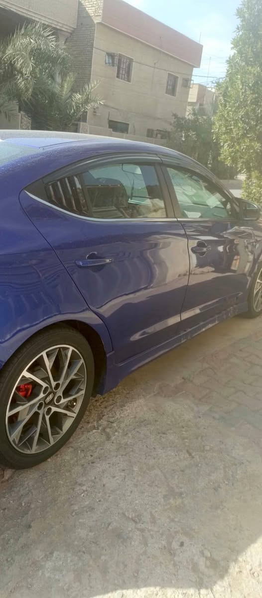 النترا موديل ٢٠٢٠ سياره حادث بسيط بدون تبديل ليبل واحد صبغ باب فقط تخم تاير جديد ويل كب لون جويتي السعر ١٣٠ مجال بسيط جدا الاتصال على الرقم
  0771 457 7465 بغداد, العراق
