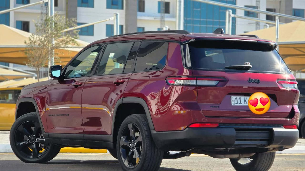 السلام عليكم من رخصت الادمن 
للبيع او مراوس حسب القناعة 
جيب موديل 23 سيارة حلوة وخير من الله 
1-وارد امريكي 
2-الضرر ثلاث قطع والصور الحادث بالمنشور 
3-السيارة كفاله من شواصي ولغود والمحرك والكير خير من الله 
(مواصفات السيارة)
1-كشنات vip
2-رادارات 360 درجة
3- بصمه +تشغيل عن بعد 
4-شنطه كهرباء
5-راكب 7 
6-محرك 6 سلندر 
7-شاشه كبيرة 
8-كشنات ماميه كهرباء 
9-ثلاث قطع تبريد 
10-لد نهاري 
11-ماشيه 35الف 
12-سيارة مبولشه ومرتبه وكلش حلوة وبالعافيه على الياخذها 
 (السعر)265 وبيه مجال 
العنوان:بغداد حي العدل 
رقم الهاتف :***********
