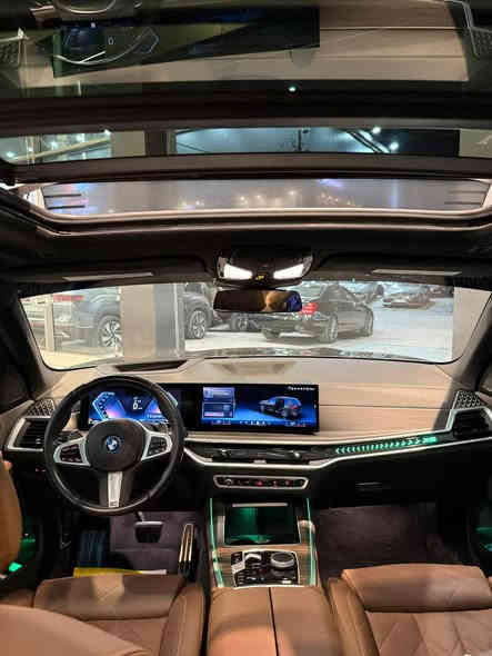 BMW X5 xDrive 50e 
M SPORT PACKAGE

شكل جديد🔥🔥

موديل:2024  
B58 TU2 3.0 16 turbo
سلندر:6 سلندر
 ماشي:25 الف مايل
شريكه:وارد اميركي كلين تايتل

 مواصفات:
الكاميرا الخلفية - سقف بانورامي - صندوق كهربائي - التحكم على المنحدرات - كاميرا 360 - تدفئة المقاعد - تبريد المقاعد - فتحة
السقف - بصمة - شاشة - مراقبة النقطة العمياء - التحكم التلقائي في درجة الحرارة - نظام بدء التشغيل - نظام فرملة الطوارئ - 8 وسادة
هوائية - المصابيح الأمامية ليد - مصابيح الليزر الأمامية - عرض المعلومات على الزجاج الامامي - تدفئة مقود القيادة - لوحة قيادة رقمية
- إنارة محيطية - أبل كاربلاي - مقاعد تدليك - xDrive

***********
***********
