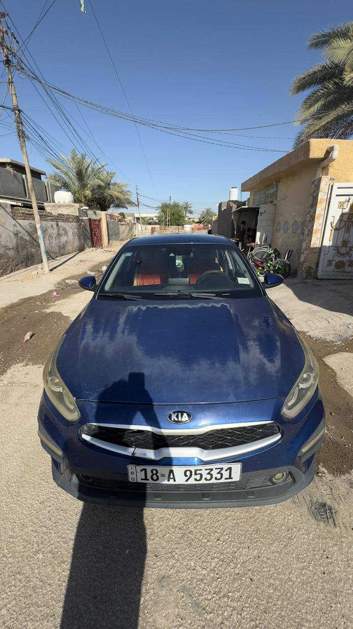 السلام عليكم
كيا فورتي للبيع موديل 2019 
حادث مثل ما مبين بلصور 
السونار واضح 
السياره حاليا جاهزه ماناقصها اي شي 
مكينه هستوني منزلها جديده 
السعر 120 وبيها مجال بسيط جدا 
مكان السياره بغداد الدوره شارع المصافي 
***********
