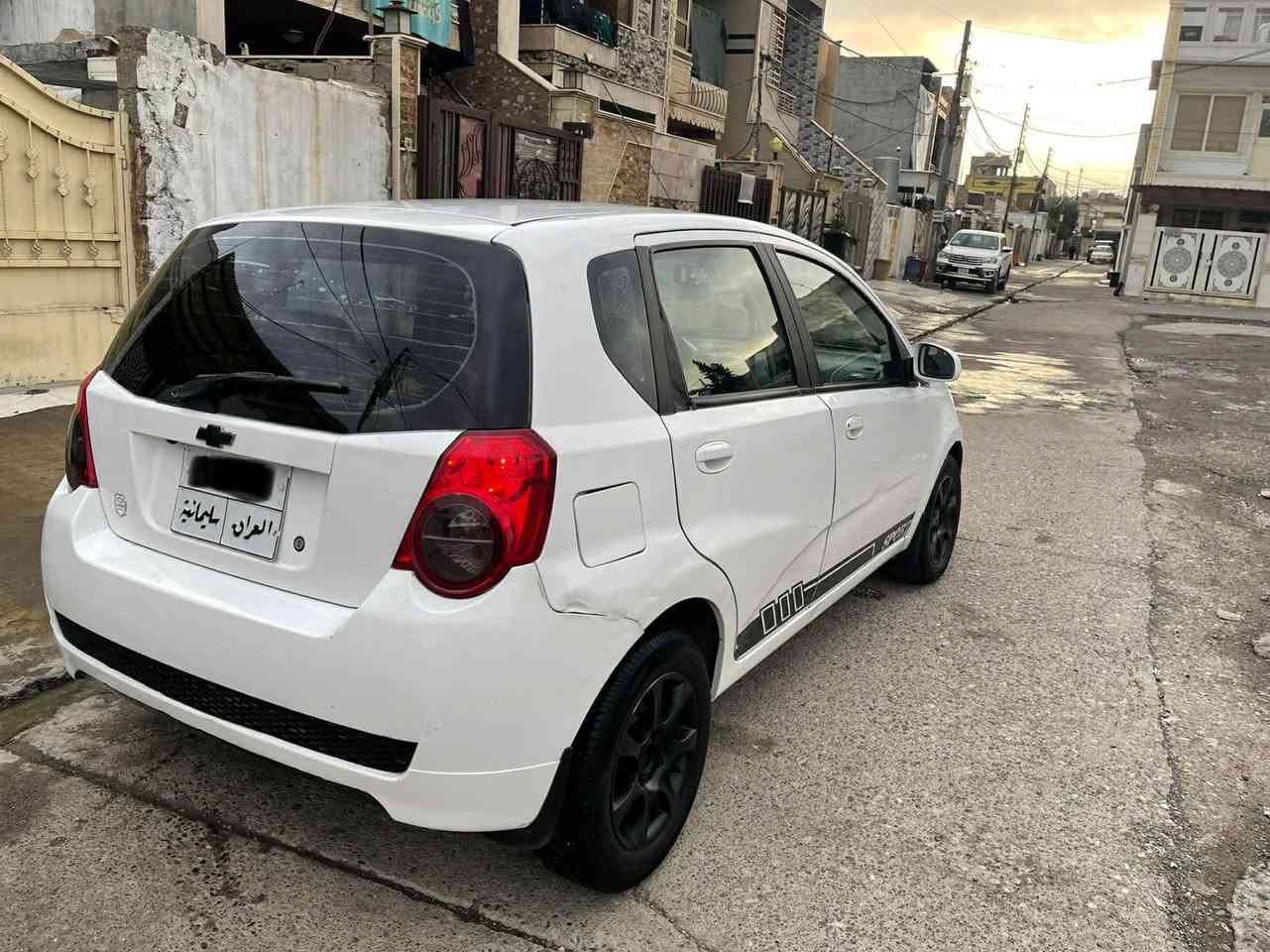 شوفليت افيؤ موديل 2009  كيرو مكينه ته بريد به شه رت  به ناو كردن به شه رت   سبوغ  ٤ بأرجى  هه يه. زور كم بيشى ليدرانى هه يه   بى ئيرباك   هه موو شتى به شه رت  سياره كا له هه وليره    غرام ٣٤٠ هه  زارى له سه ره  دواى محامل ده كه رينموه.  سعرى 55كمى مجال  زمارى موبيل *********** أربيل, العراق
