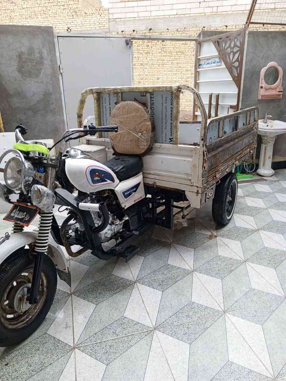 سلام عليكم ستوته البيع مديل 2016اوراق اصولي كامله بسمي محرك كارتون 25 اكسن كبس شاصي مكفول مصبوغ حراري ستوته توهه معمره كامله كله جديد سعر (.مليون او 450.) او بيهه مجال حك جيه مكان ناصريه مركز الرقم ***********
