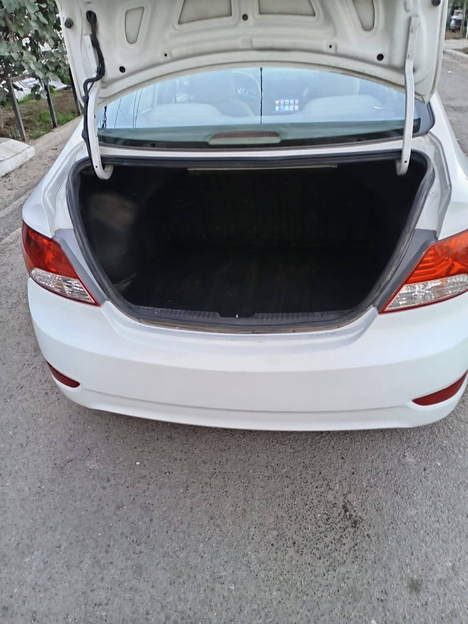 السلام عليكم
اكسنت ٢٠١٥ فول مواصفات بلو
بيه رش جاملق ودوسه
رقم انكليزي ونويه جديده
السعر ١٠٥وبيه مجال حك الجيه
العنوان بغداد البياع
هاتف ***********
