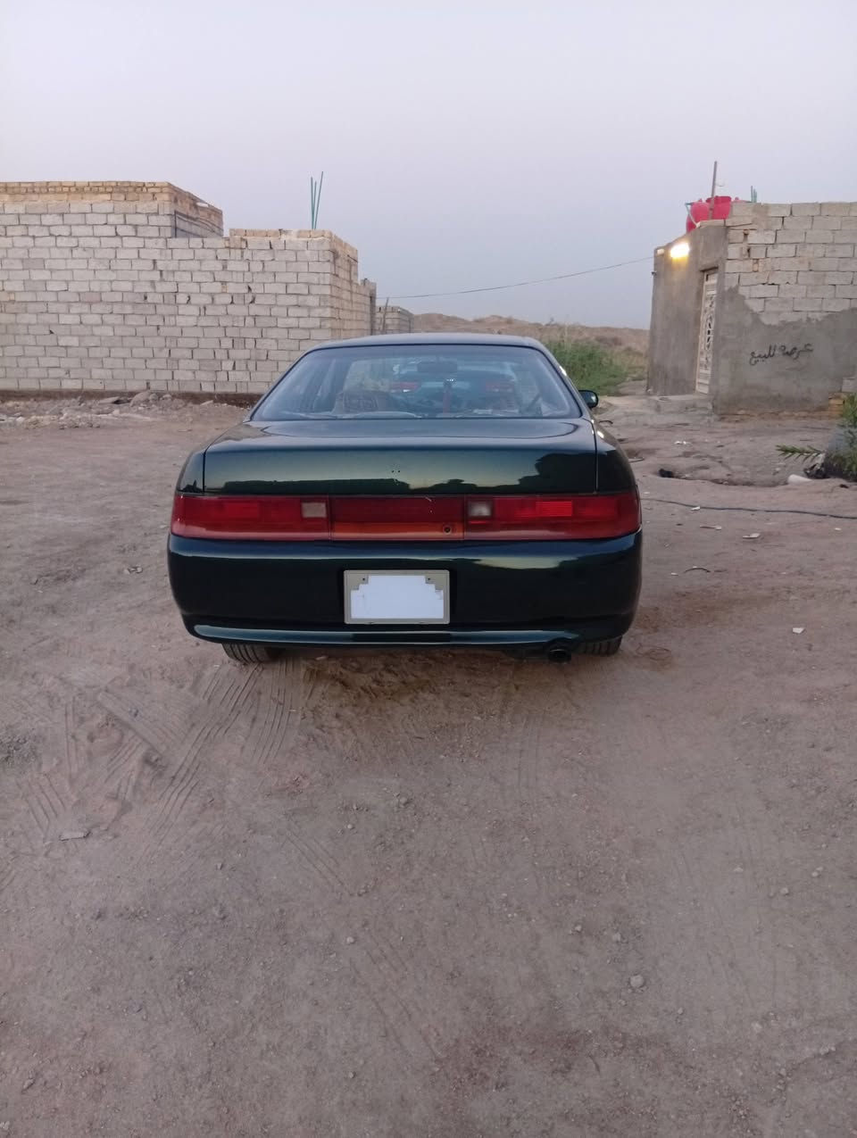 كروان شيزر رقم واسط رقم دولي باسمي مكفولة من كلشي من كص نقل جثه ضربه قويه مكينه وكير وتبريد جديد وحدايه وره وكدام كارتون ومشط استيرن جديد غرفه جديده السياره واحد على واحد كله جديد العنوان الديوانية غماس السعر 58وبيه مجال للشراي ***********
