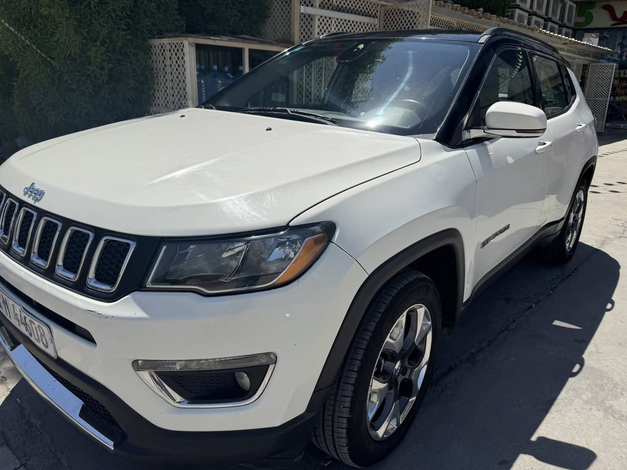 السلام عليكم
جيب كومباس 2019
ماشية 94000mi
رقم بغداد 

الحادث باب السائق (مبدل) كما موضح بالصور
باقي مواصفات الكومباس معروفة

مكان السيارة بغداد  

***********

السعر 140$
