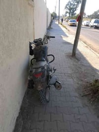 دراجه اوبامه  للبيع اوراق اصوليه  السعر 350قفل   رقمي 07869276017