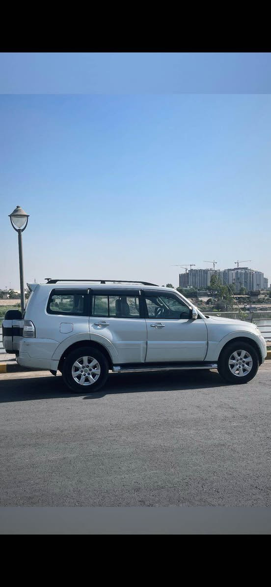 باجيرو ٢٠١٥ حبتور للبيع او مراوس
مكفول كير  ومحرك  نظيف جدا وسليم  ونشط  مامفتوح ولا مبدل 
مكفولة من صبغ والتبديل قطرة صبغ مابيها 
ماشية ١١٥ الف كم حقيقي  

السيارة مواصفات الحبتور فتحة / بلوتوث / مراية شفط / محرك ٣٥٠٠ / كراسي كهرباء السايق والبصفة / ٧ راكب / ٣ قطع تبريد / كير تو ويل فور ويل ثكيل وخفيف / بروجكترات /لايت العادي زنون / سماعات دمام بالخلف / 

ادامه  كامله تايرات جديد وصدر واذاين محرك وكير وكلشي استهلاكي مبدل وجديد اصلي السيارة الي كشخة وعاليه وقوية  ومناسبة .
سنويه جديد / هزة جديد 

العنوان بغداد / الاعظمية 
رقم *********** واتساب بغداد, العراق
