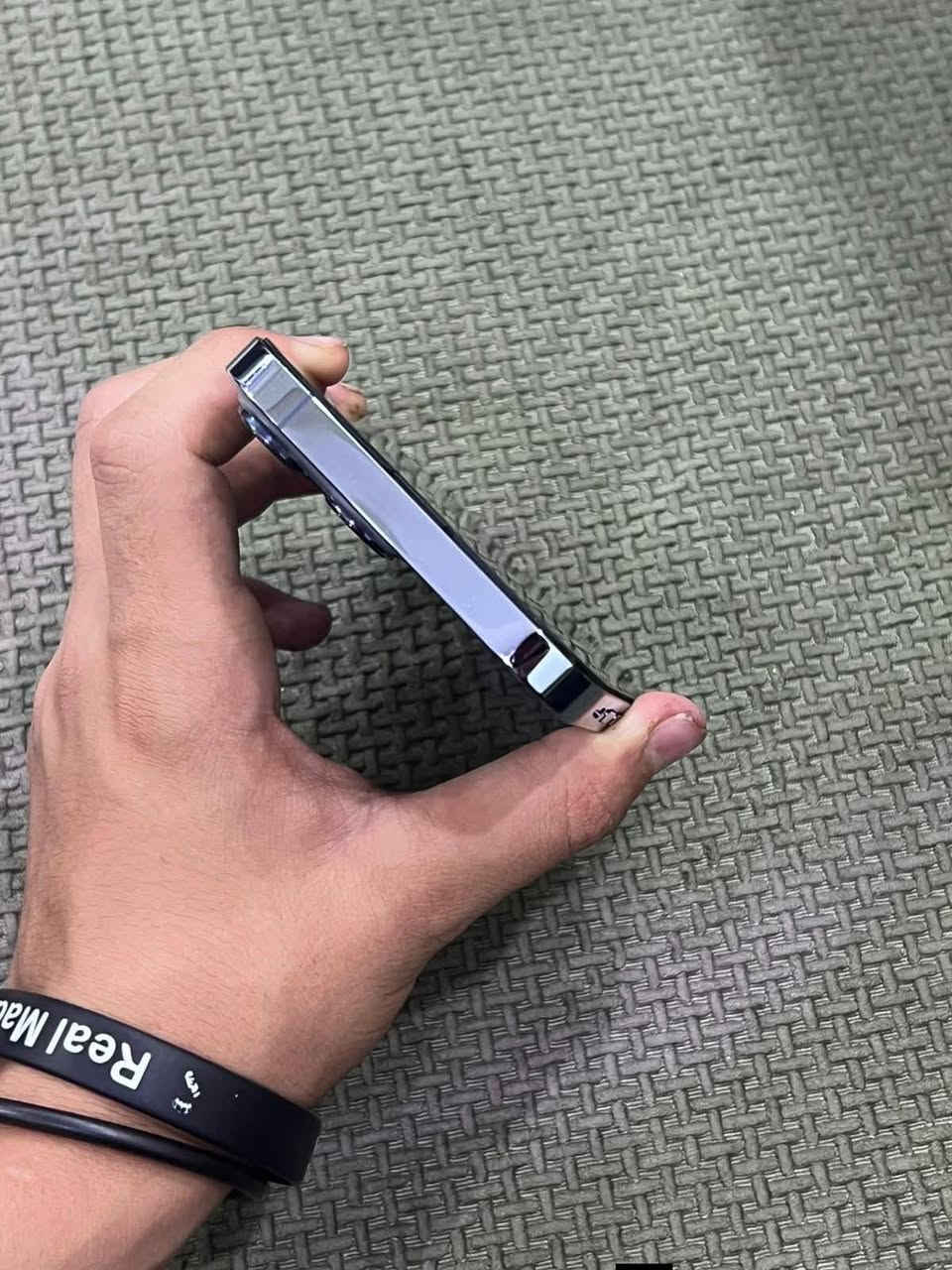13 برو ماكس بحري عربي شرق اوسط غراضه كامله كارتونه مطابقه ذاكره 256 بطاريه 80 جهاز وتر ممفتوح فقط كامره+ 5 هاي التبعد واكفه تصوير ماله يخبل السعر 625 وبي مجال عنوان بغداد بلديات الاستفسار واتساب ***********
