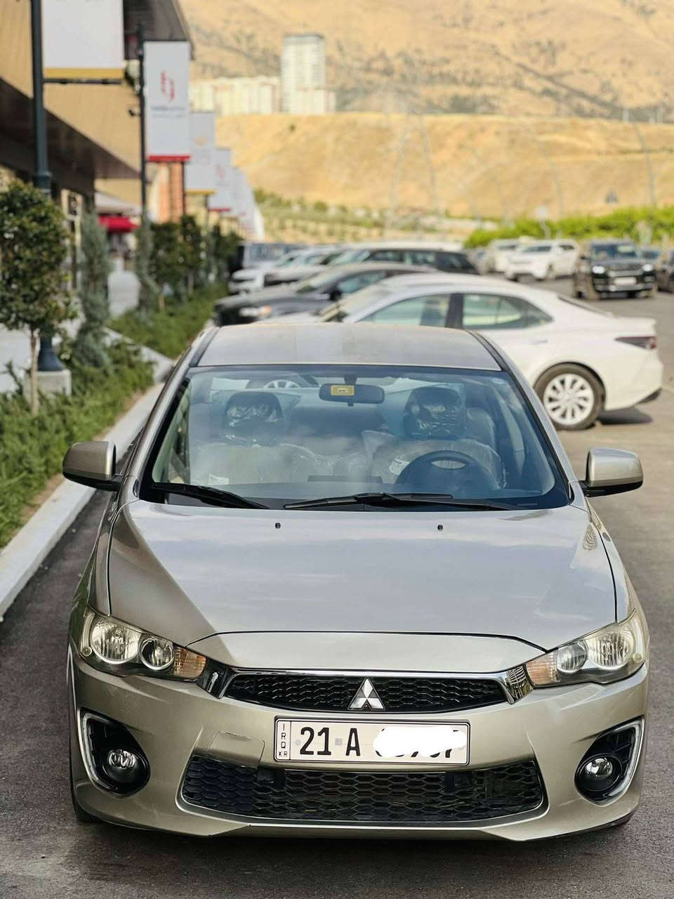 لانسەر ٢٠٠٩ گێڕ و مەکینەی بەشەرت مەکینەی GT 20 حیزام بۆیاخە دەعم و لێدراوی نییە لەسەر کاڵبوونەوە بۆیاخ کراوە سەقفی بۆیاخ نییە سەنەوی ٢ مانگی ماوە بەسەر چێت سارد و گەرمی مەزبووتە نرخی ٨٣ گەڵایە لە سلێمانیم *********** السليمانية, العراق
