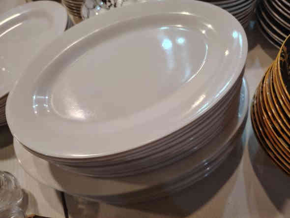 مواعين للبيع
***********
