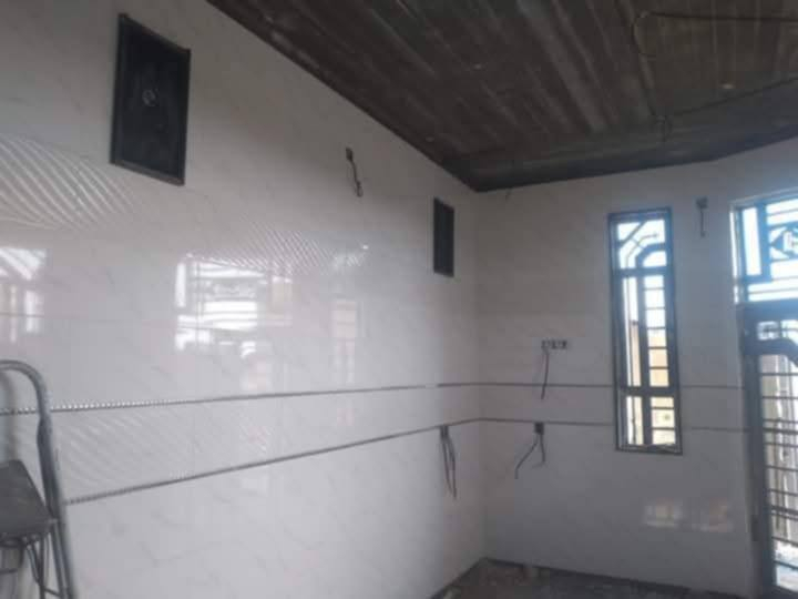 خلفه سيراميك شغل درجة اولى متفرغ حاليا لتواصل واتساب ***********
