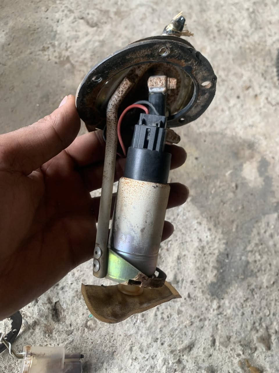 نص محرك مسكر. بضمان وبشرط ب 180 الف. نضيف كلش اخوان مكاني ديالى بعقوبة قرب جامعة ديالى ***********
