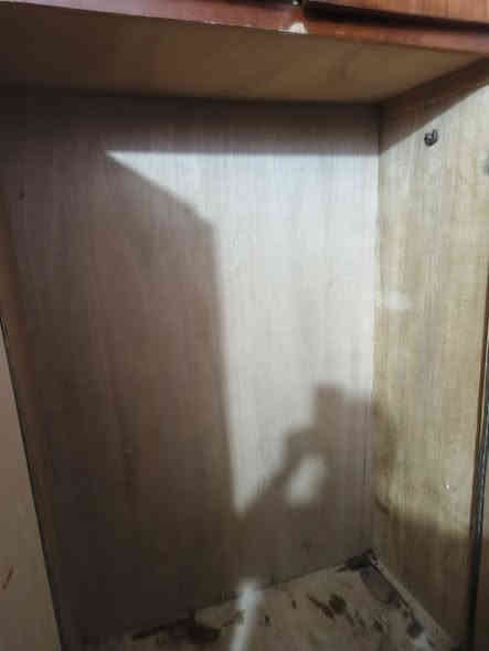 كنتور للبيع ست بوب وملحق احطاطه مو سوگي ثقيل كلش  يرادله تلحيضات بسيطه جدا سعره ١٥٠ وبيه مجال مكانه بغداد ابوغريب ***********///***********
