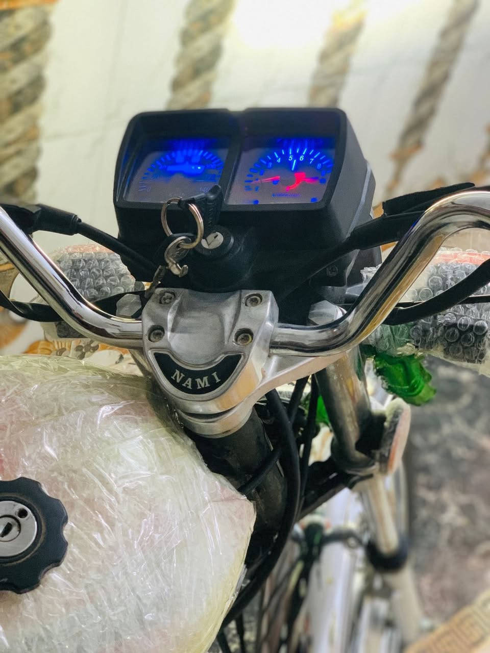 السلام عليكم دراجه نامه موديل ٢٠٢٥دراجه كامله مكفواله شلعه او معدل لون احمر اوراق اسكنر دراجه جديده مكاني حي المهندسين مال حي العسكري 
صالنصه ام صوت 
رقم اتصال ***********
رقم وتس ***********
مكلف بل نشر التواصل عل ارقام 
سعر ٦٥٠او بيه مجال 🌱🤎
