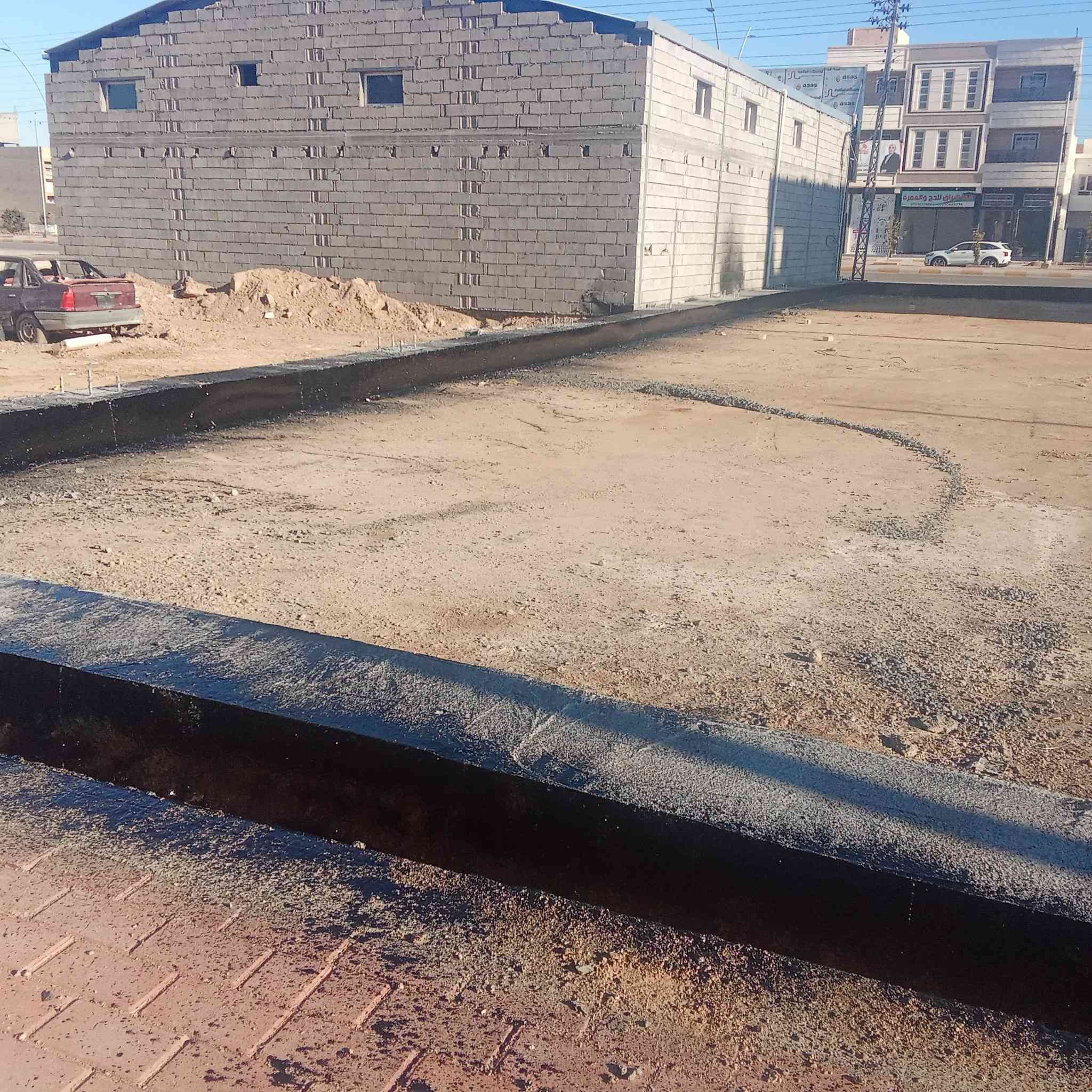 سلام عليكم 
نشتغل اشتايكر والجير السطح وجير أساس نشتغل كرسته وعمل ونشتغل بس عمل ونشتغل جير بارد اكو عوازل حرارة مثل الفوم أو الفين اكو احجام وقياسات حسب المواد صيانه ماستك تنظيف السطح قبل الشغل مساحه صغيره تنحسب قطعي التواصل رسول العسافي ***********
واتساب واتصال ***********
