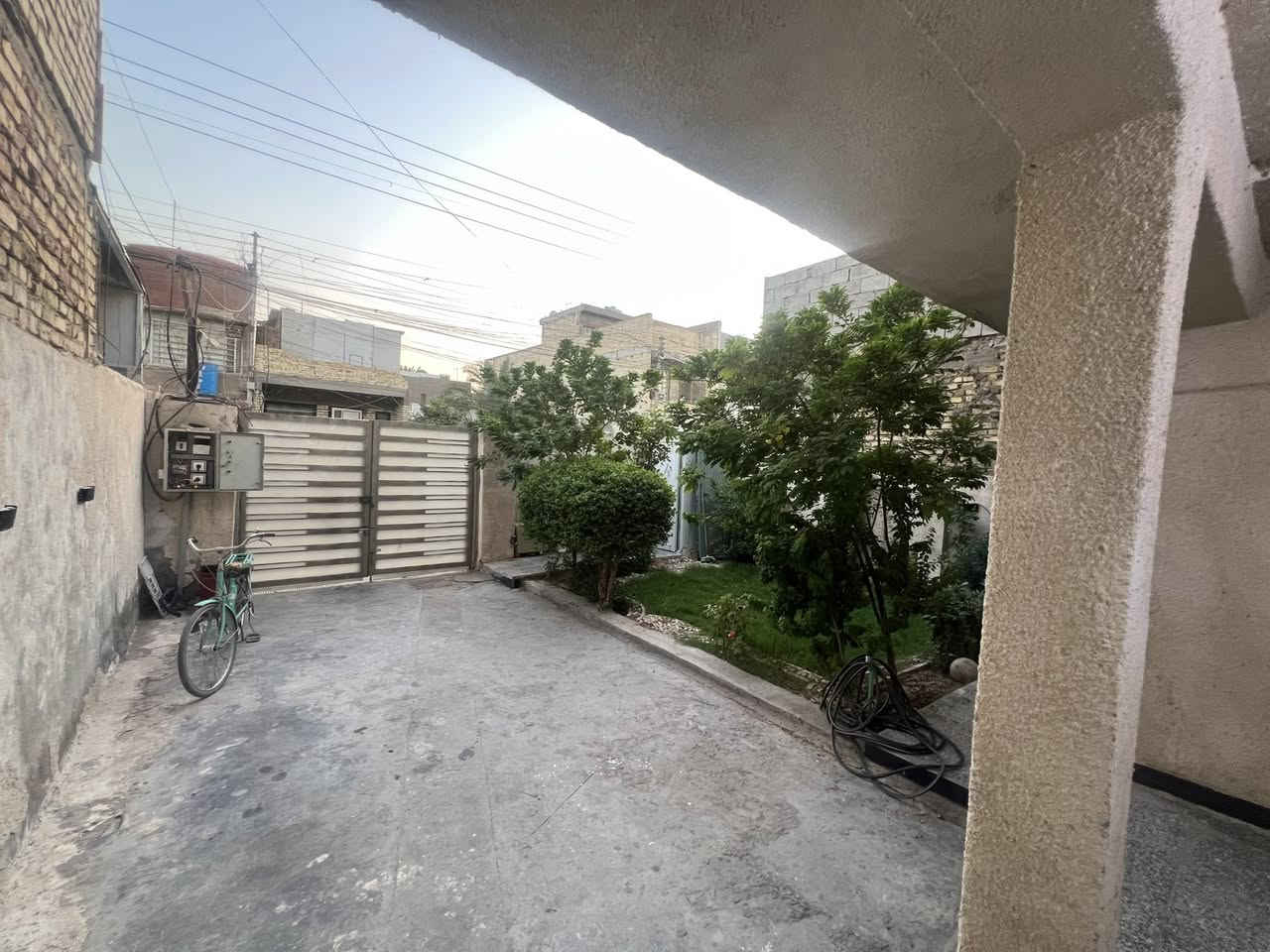 155 متر للبيع
سند مستقر 

واجهه 8 اله ربع 

4 غرف نوم 

السعر 350 وبي مجال

عنوان الدار ::

الشعب خلف نادي العربي

~~~~~~~~~~~~~~~~~~

للاستفسار:

مكتب مكـتب الفرات للعقارات 🏠🏘🏤 ابو رحمة ***********

شارع نادي النفط مقابيل لحوم ابو سجاد وفلافل الطيب 

*********** ابو رحمه

***********  عباس
