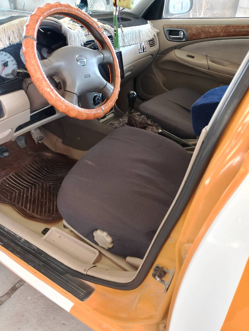 سلام عليكم سني موديل 11 بيه جاملق ولباقي كفاله عامه سياره مؤسسه رقم سياره بغداد جديد يه ملاحظة مابيه عنوان سياره الرمادي الاستفسار عل رقم ***********
