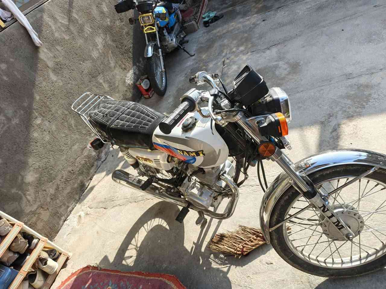 سلام عليكم دراجه ربع كير نامه متياز مديل ٢٥ أوراق سكنر اوراق سكنر  دراجه برغي واحد مامفتوح ماعده تفيلس  سعر ٥٧٥بيه مجال رقمي***********
