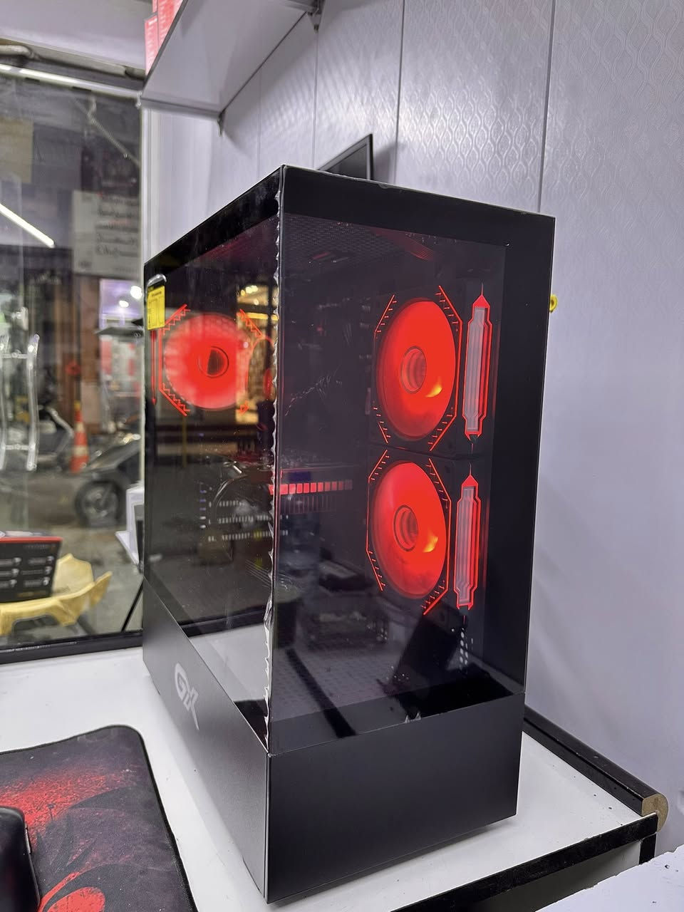 تحية طيبة شبابنا وحبايبنا 
تجميعة اليوم جديدة كل القطع جدد
وسعرها بسعر المستخدم 
مع ضمان ٦ اشهر من تاريخ الشراء
R5 3600 
M.B A520 A PRO MAX
GTX1660SUPER 6GB 
RAM 16 3000 
SSD128-HDD500 
P.S550W+80PLUS 
السعر ٥٠٠ الف سعر نهائي 
متوفر توصيل لكافة المحافظات 
عنوان المكتب كوت المشروع شارع الحاسبات مكتب MEGA 
***********
