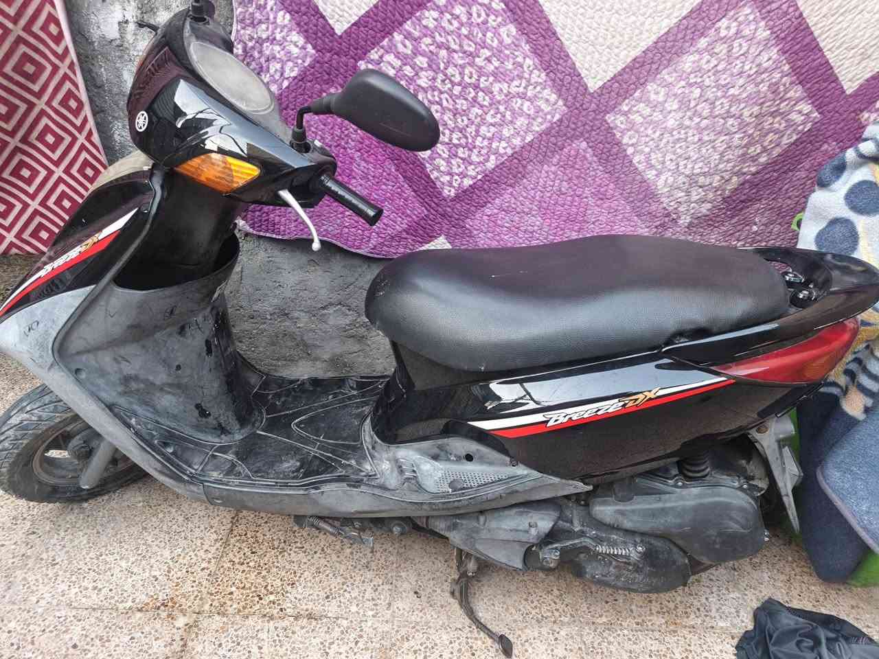 ابريز رمبه
السعر 550 الف
للتواصل ***********

