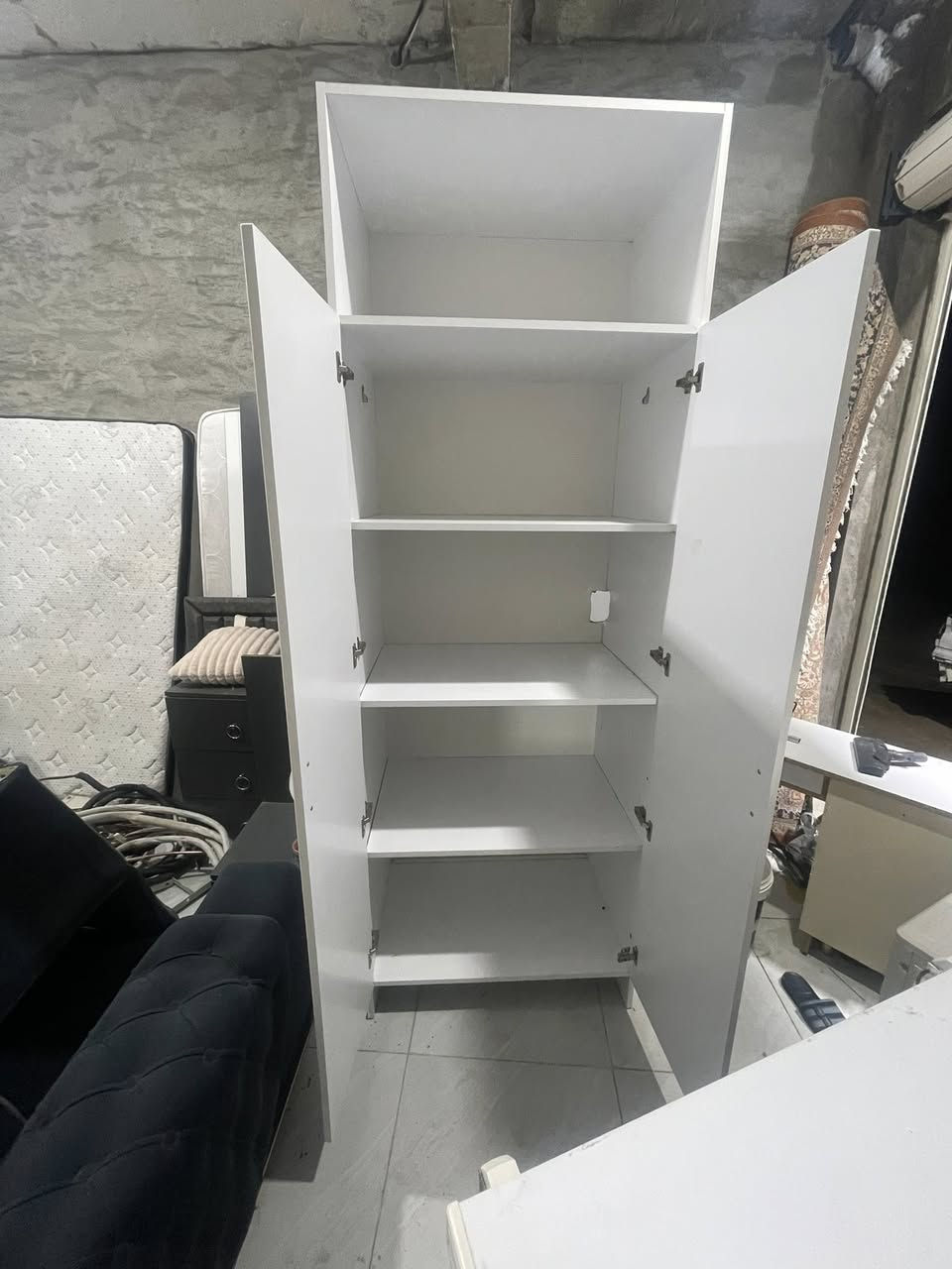 کەنتۆریکی دوو تاک بالام پرئس دەسکرد هەر لۆک لۆکە بەرزی ٢ مەترو ٤٠ سم  سپیە بۆفرۆشتن لە سلیمانی ژم ڤایبەر وەتس ئاپ 
***********
