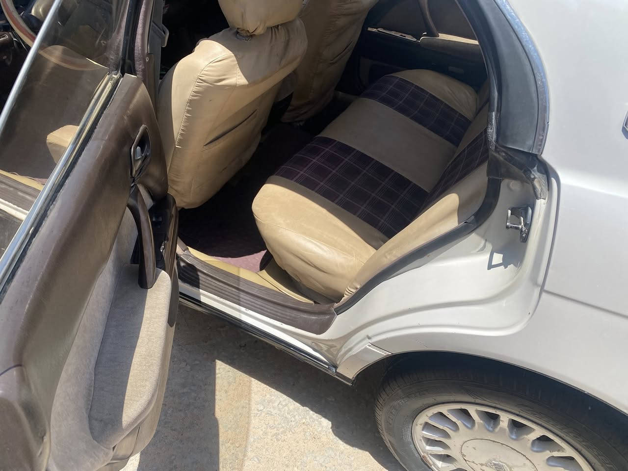 سلام عليكم بطه للبيع مكينه وكير جدد تبريد شغال رقم بصره سنويه 28 مكفوله من ضربه وكصه ونغل سعر 50 وبيهه مجال مكاني بصره زبير ***********
